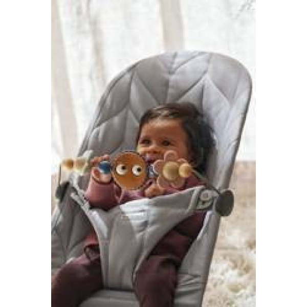 Шезлонг BabyBjorn BLISS COTTON Petal Quilt + игрушка