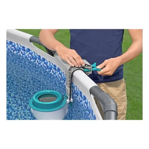 Фильтрующий насос для бассейна Bestway со скиммером Skimatic FlowClear 3974l/h 58469
