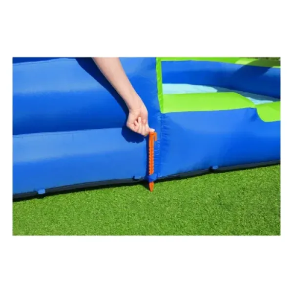 Надувний ігровий комплекс Bestway Turbo Splash 365x320x270 cm 53408