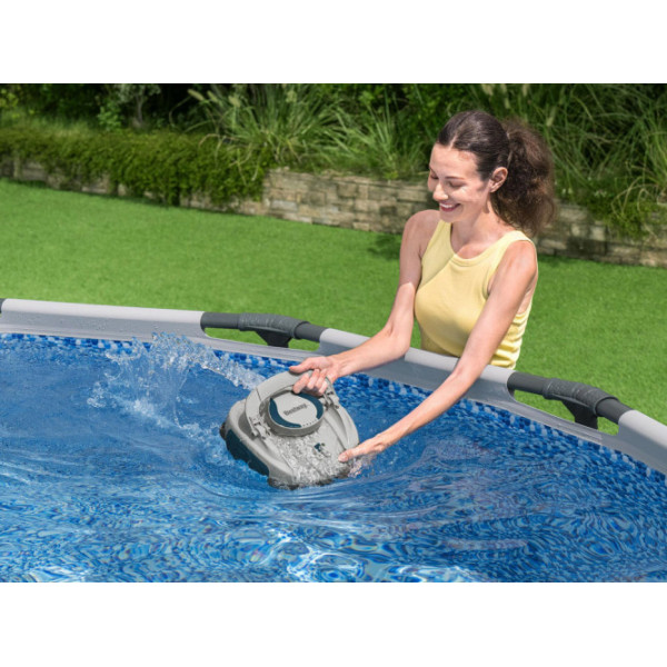 Автоматический аккумуляторный пылесос для бассейна Bestway AquaTronix G150 58960