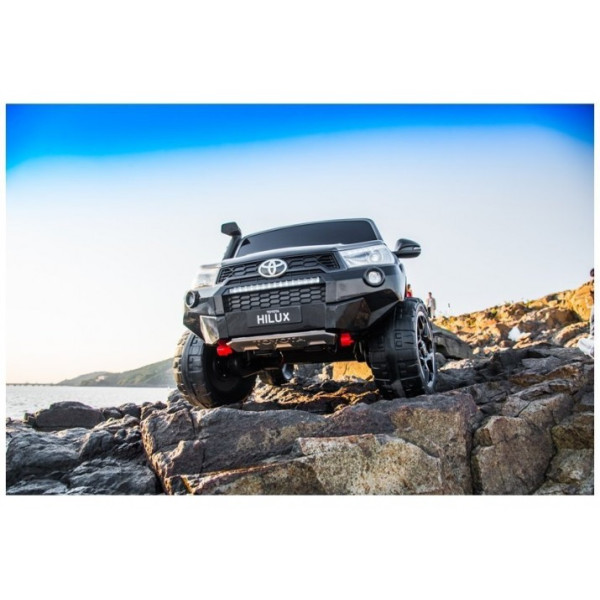Детский электромобиль LEANToys Toyota Hilux