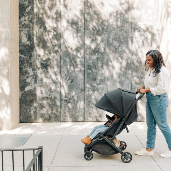 Прогулянкова коляска UPPAbaby MINU V2 з бампером