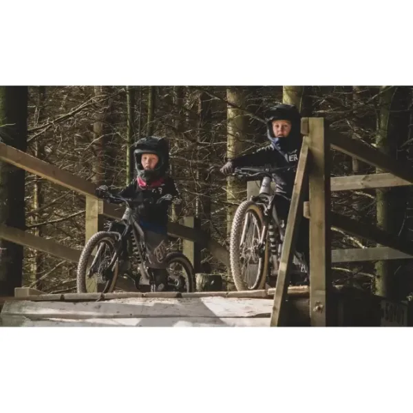 Дитячий велосипед Early Rider MOUNTAIN BIKES Hellion X24"