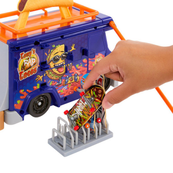 Игровой кейс Hot Wheels Taco Tricki HMK00