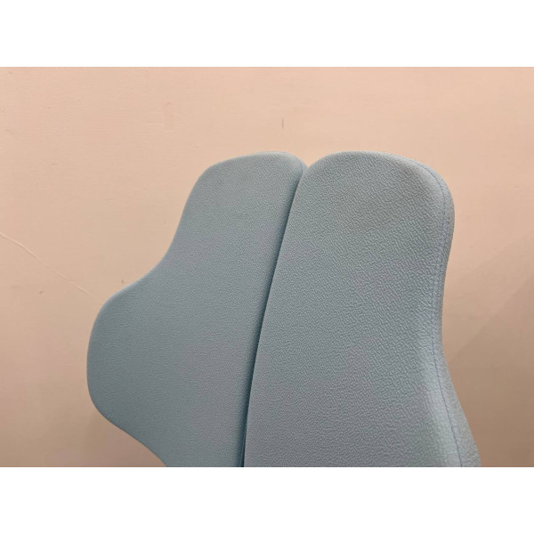Дитяче крісло Evo-kids SAMPLE- ball Blue (sale) - крісло блакитне з сірими вставками / основа у вигляді м'яча