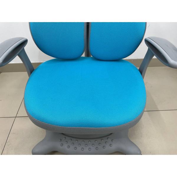 Кресло детское ErgoKids GT Y-404 ortopedic blue (sale) - обивка голубая однотонная (коробок-1 шт.)
